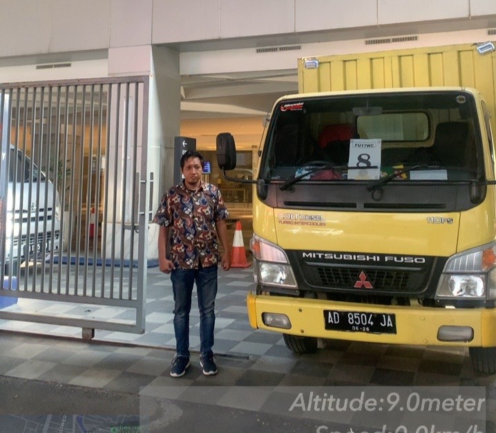 Sewa mobil niaga